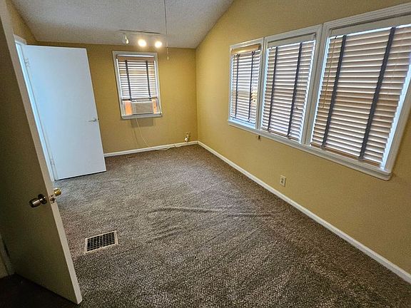5th image of 7314 Euclid Ave