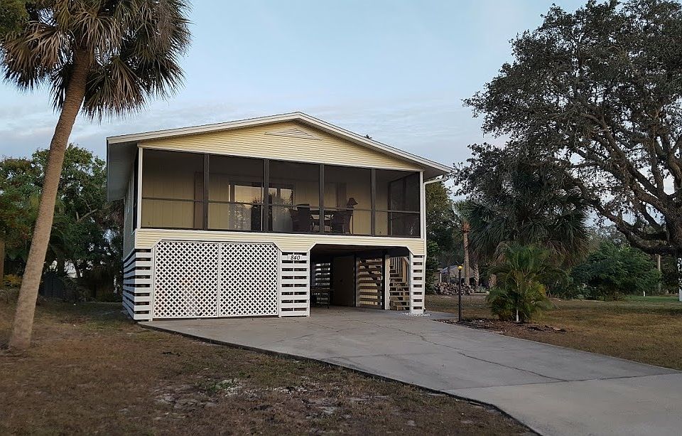 1st image of 840 San Carlos Dr