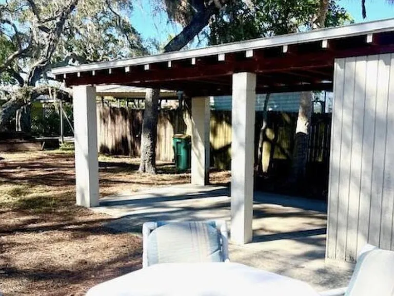 1868 Pineapple Ave — Photo 12