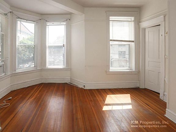 5th image of 2258 N Southport Ave #2A