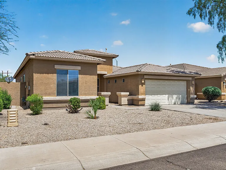 17846 W Buckhorn Dr — Photo 50
