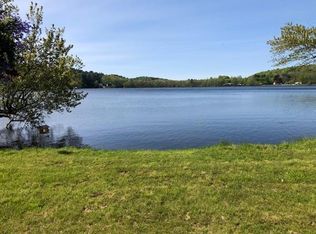 138 Brookfield Rd, Brimfield, MA 01010