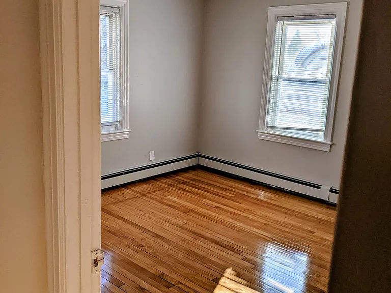 324 Auburn St #324 — Photo 8