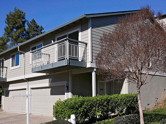2nd image of 25084 Vista Greens Ct