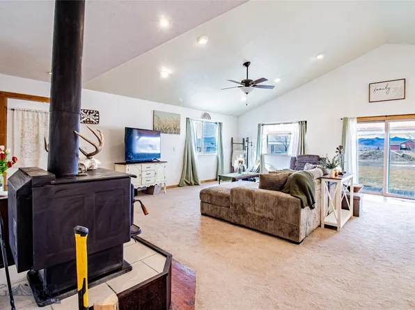 1 Bonanza Pl, Whitehall, MT 59759
