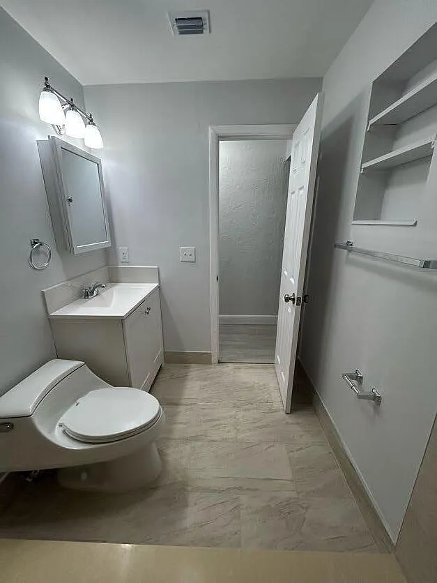 3 bed, 1425 sqft, $2,500 — Photo 4