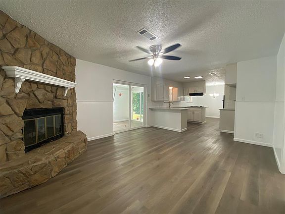 3rd image of 7415 Deaver Dr