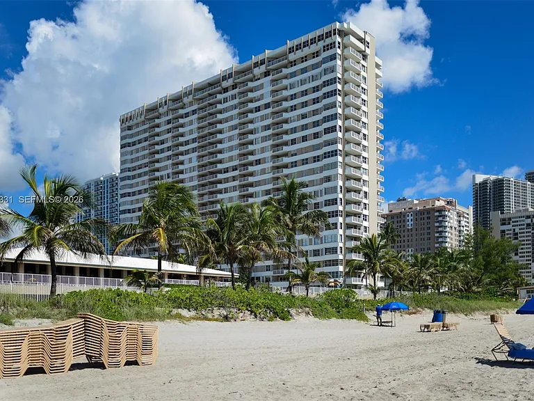 1950 S Ocean Dr #20D — Photo 21