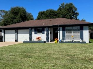 416 N 36th St, Nederland, TX 77627