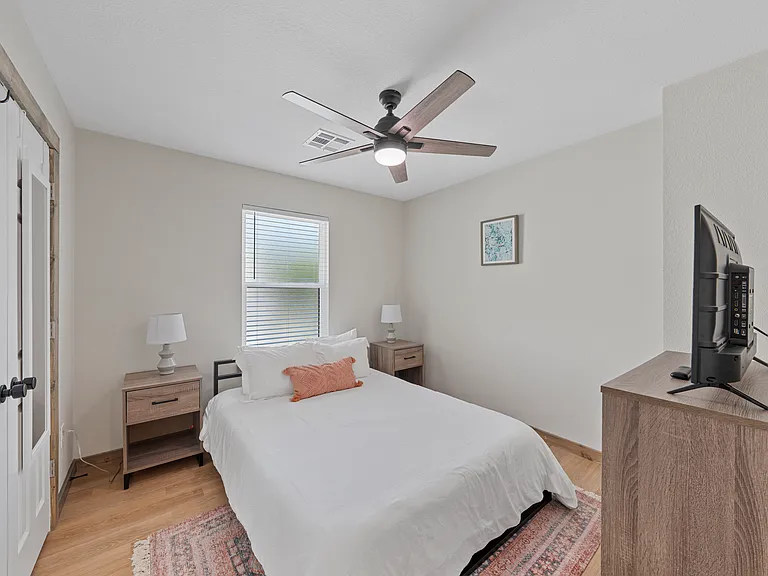 705 N 15th St #A — Photo 11