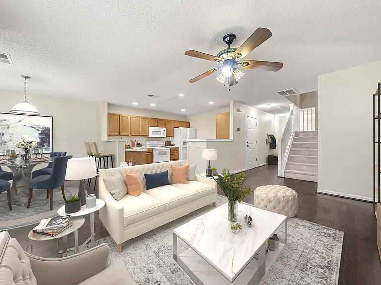 8653 Robinson Forest Dr — Photo 6