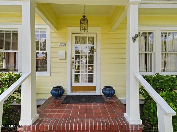 3rd image of 1296 TALBOT Avenue