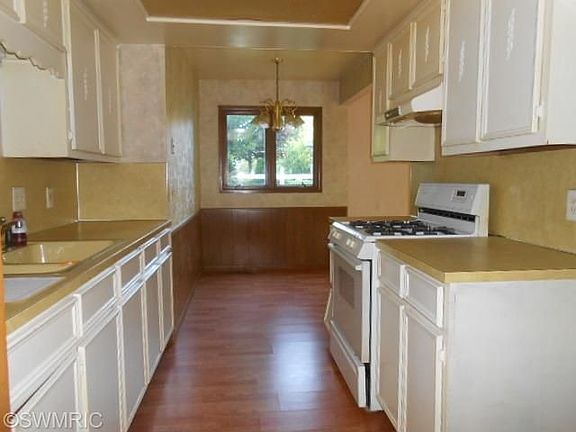 3rd image of 5261 Southbrook Ct Unit 49