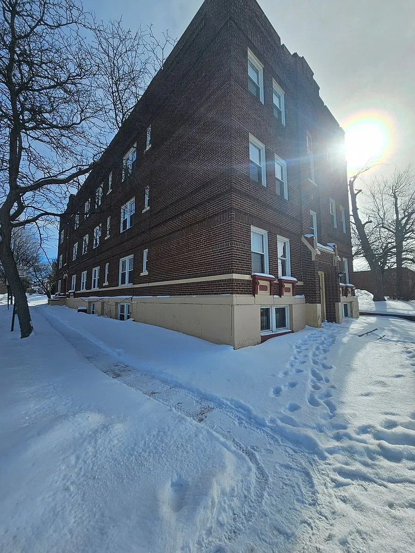 Building Photo - 1933 Lee Rd