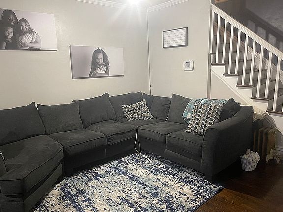 3rd image of 215 Woodlawn Ave