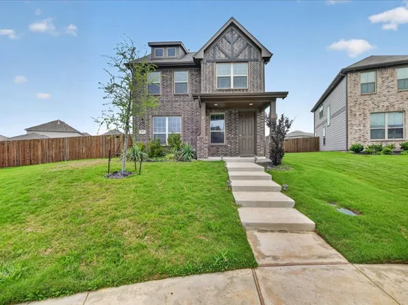 2921 Dixondale Dr, Fort Worth, TX 76108