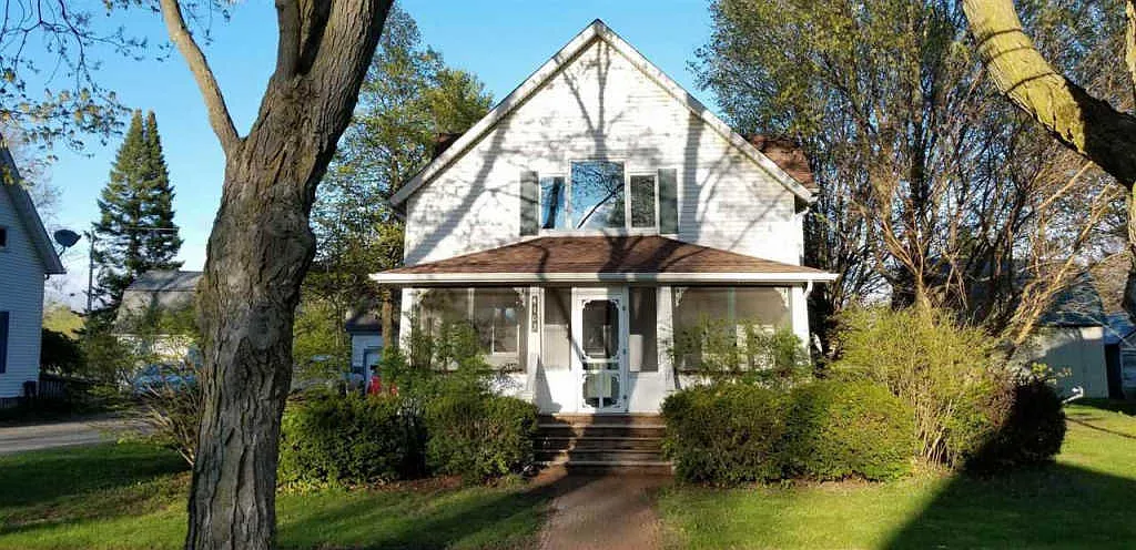 4103 Mill St photo 1