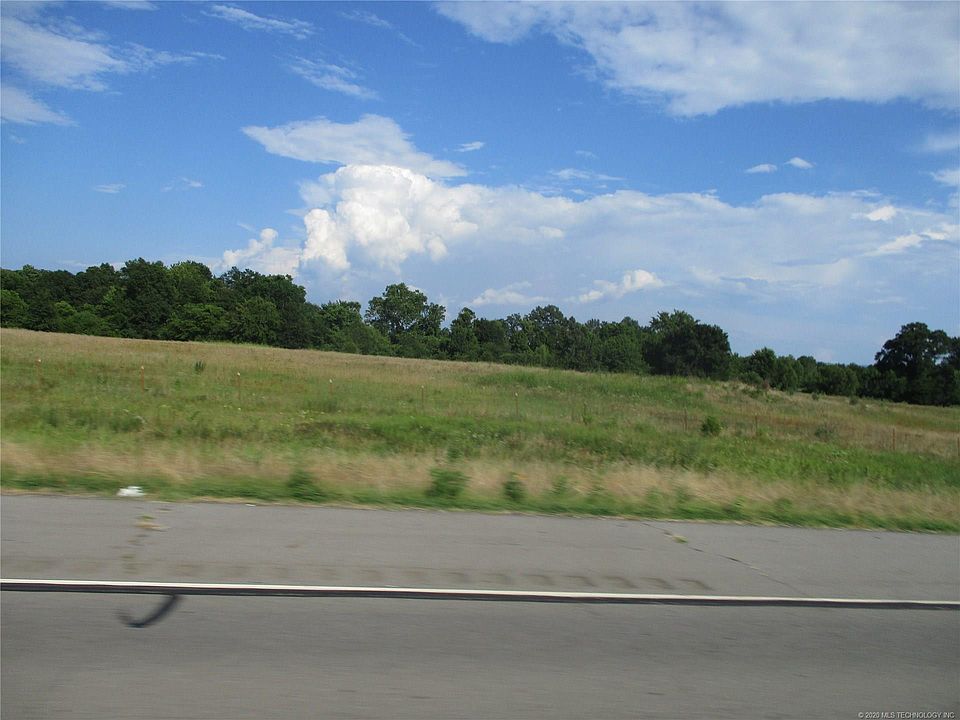 2nd image of 23729 Smith Loop