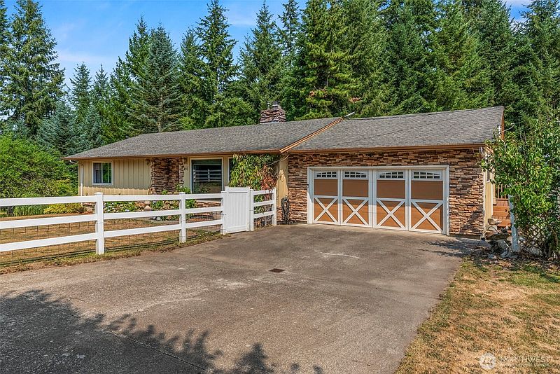 2nd image of 891 Young Road