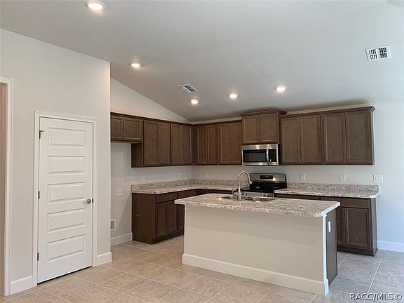 3rd image of 10060 N Carver Dr