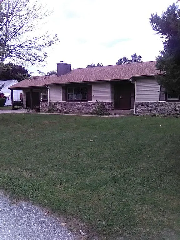 11074 Highland Ave photo 1