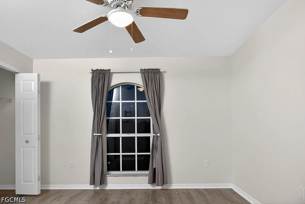 3 bed, 2.0 bath, 1759 sqft, $3,200 — Photo 3