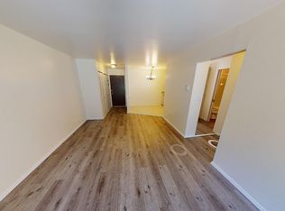 1751 Cass Lake Front Rd APT 106, Keego Harbor, MI 48320