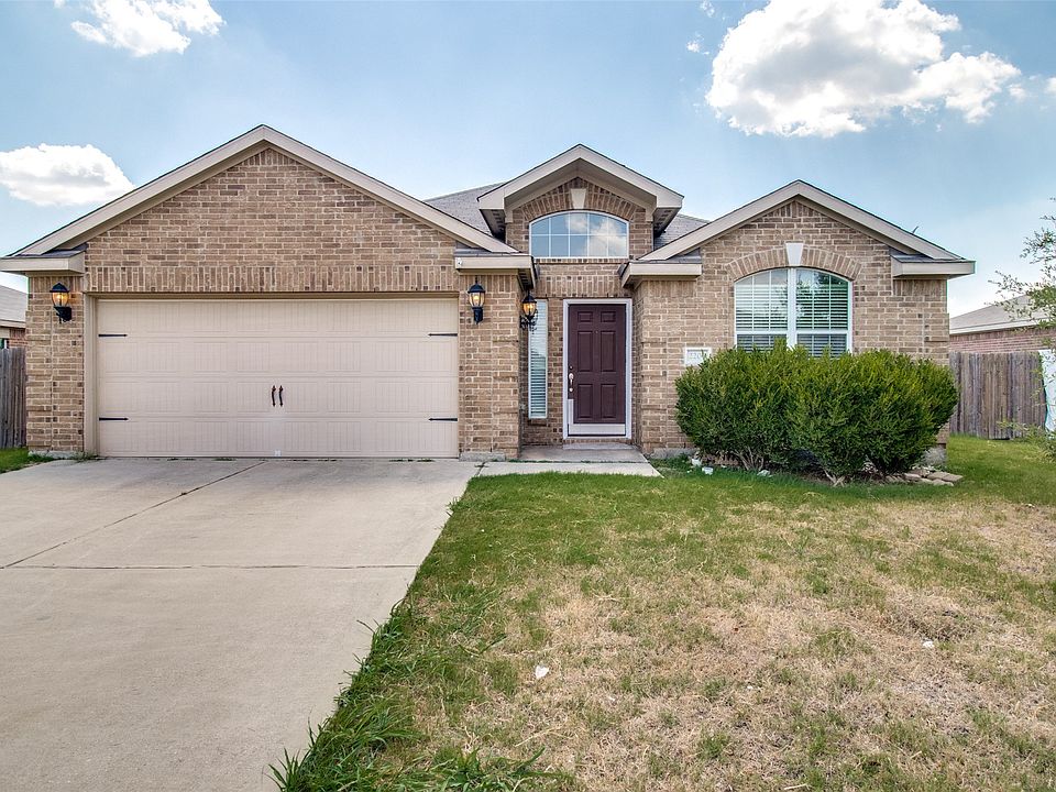 1st image of 2209 Meadow Dr
