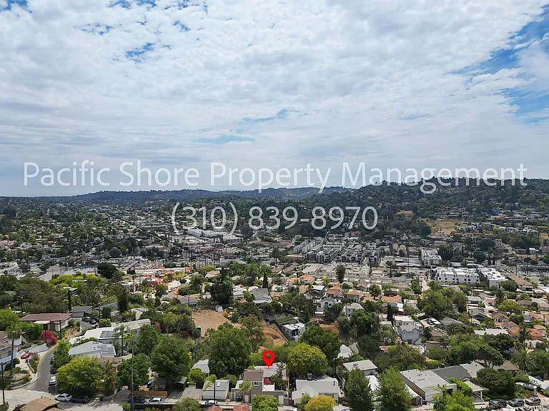 Medlow Apartments — Photo 13