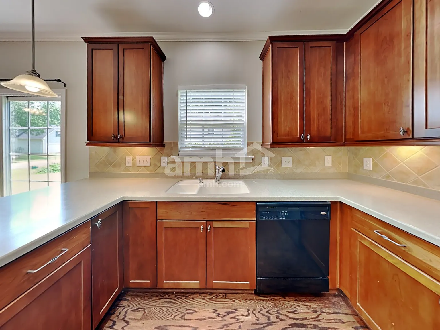 4 bed, 2.5 bath, 2614 sqft, $2,460 — Photo 4