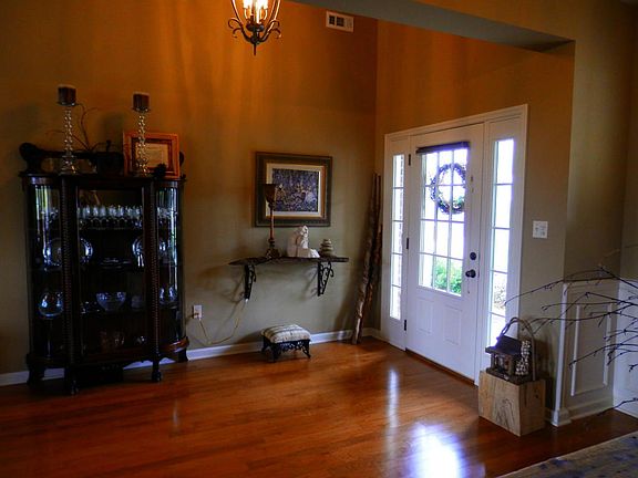 5th image of 2517 Ancient Oak Ln