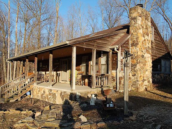 2nd image of 6446 N Clay Ln