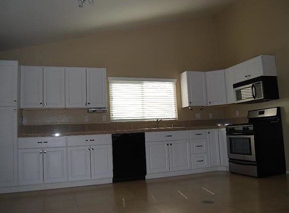 4th image of 26942 Mandelieu Dr