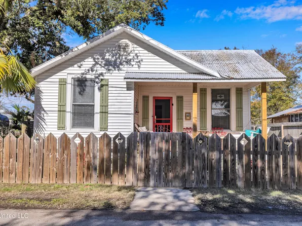 311 Citizen St, Bay Saint Louis, MS 39520