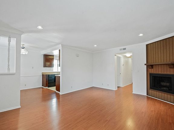 5th image of 1673 E Kingsley Ave APT D