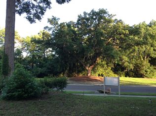 379 Shadowmoss Pkwy, Charleston, SC 29414