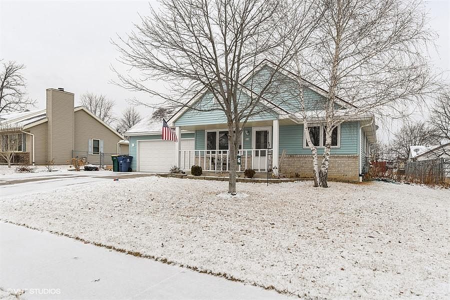 1st image of 3120 E Emily Ave