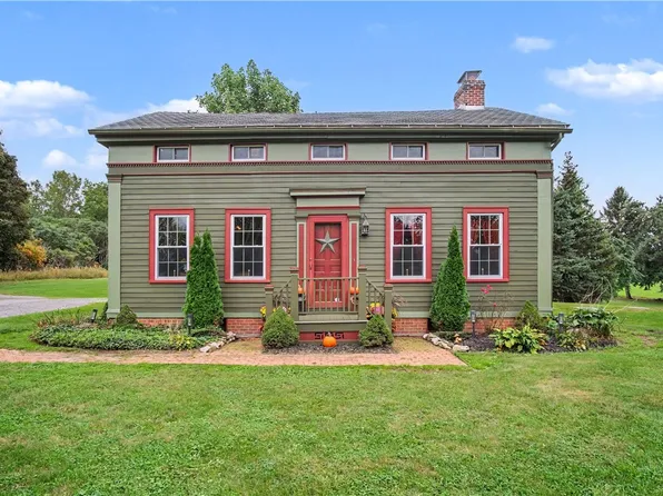 6596 Main Rd, Stafford, NY 14143