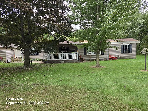 2nd image of 15995 Guyer St
