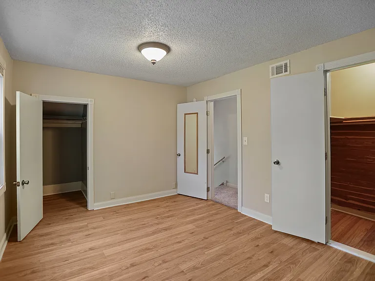 882 Raymond Ave — Photo 21