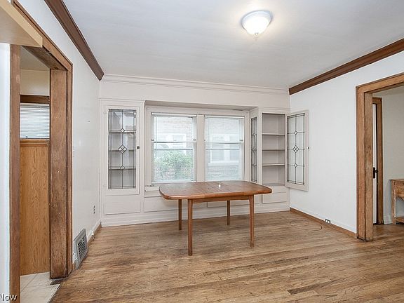 4th image of 3810 Hyde Ave