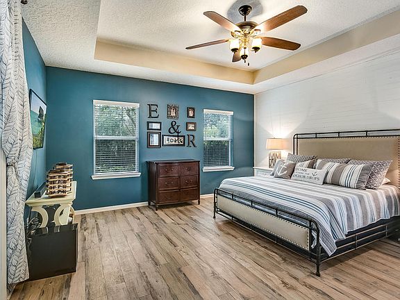 3rd image of 568 Saint Claude Pl