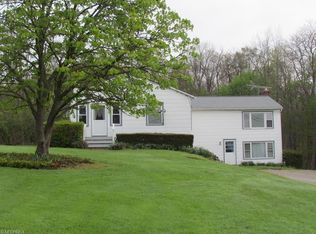14004 E Center St, Burton, OH 44021