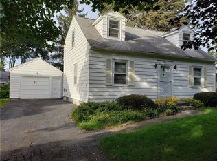 507 Locust Ln, East Rochester, NY 14445