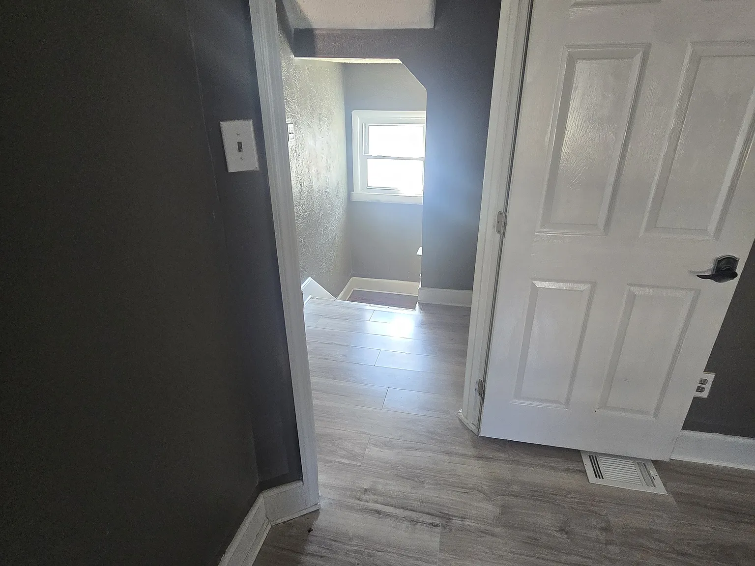 670 Willey St — Photo 3