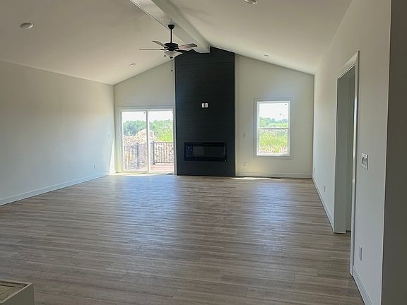 3rd image of 1954 Tuscany Dr SE