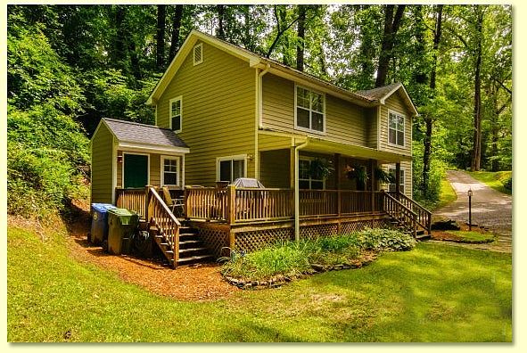Home is off the street - very private