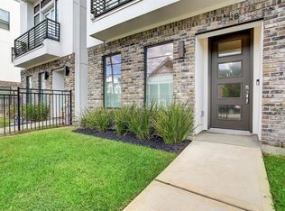 5711B Larkin St, Houston, TX 77007