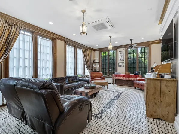 127 Beverly Road image 31 of 57