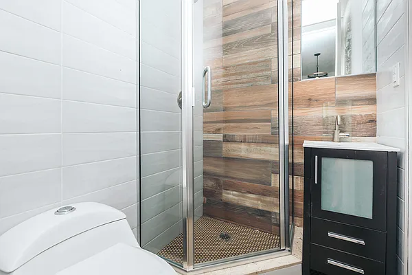 Rented by Nooklyn NYC LLC | media 68